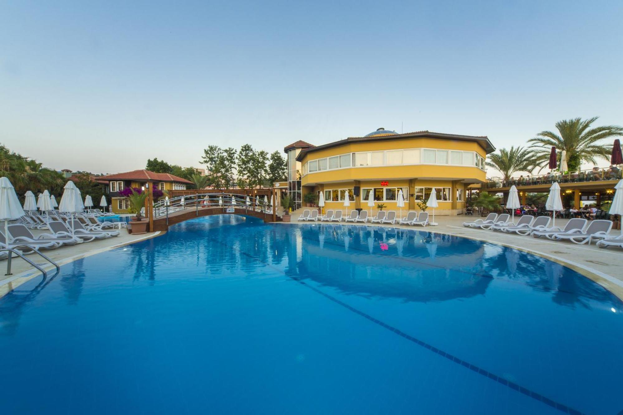 Hotel Club Dizalya Konaklı Exterior foto
